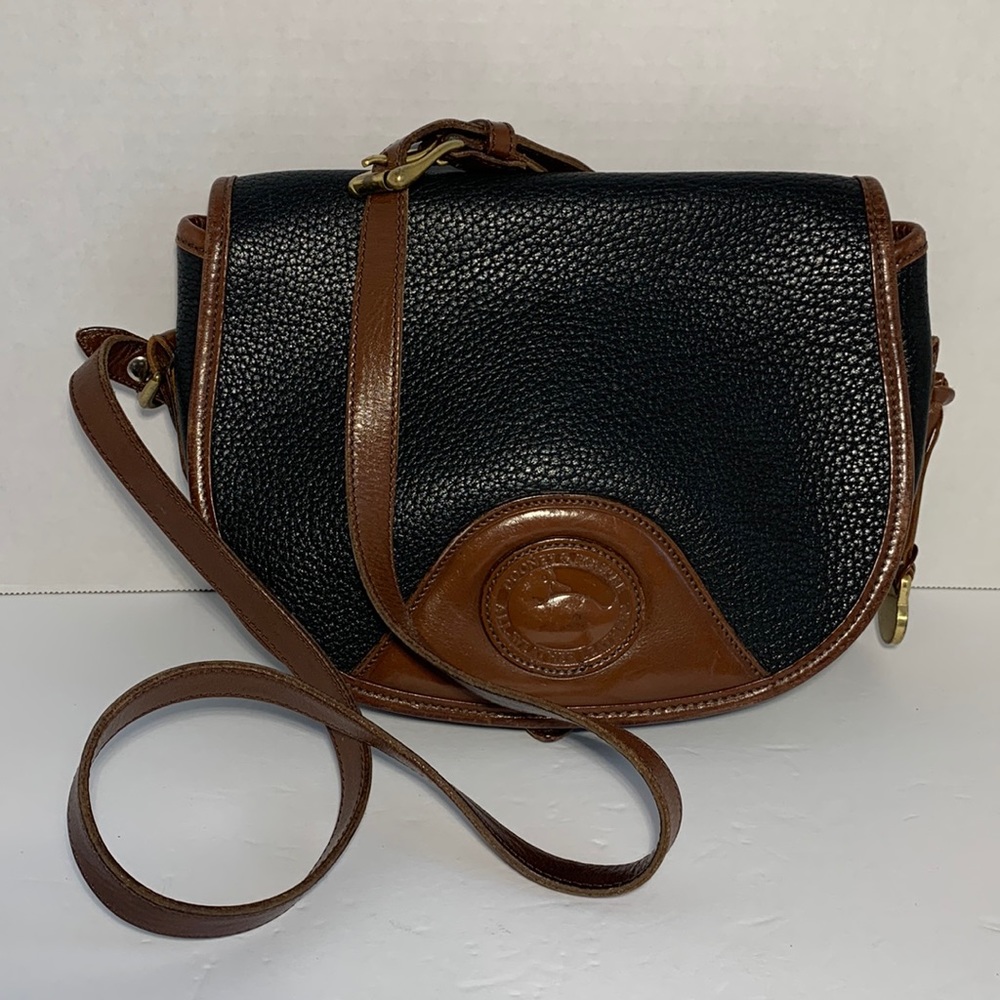 VTG Dooney And Bourke Crossbody All-Weather Leather Purse Bag 10”W X 8”T Brown